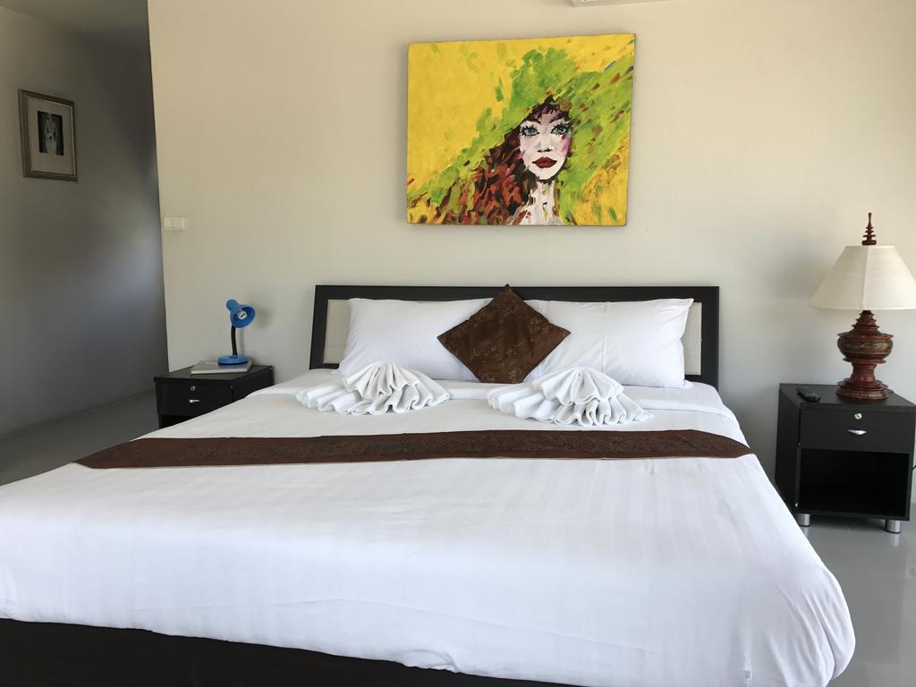 But Different Phuket Boutique Hotel Nai Harn エクステリア 写真