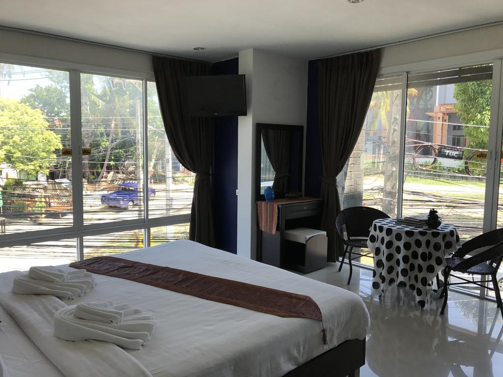But Different Phuket Boutique Hotel Nai Harn エクステリア 写真