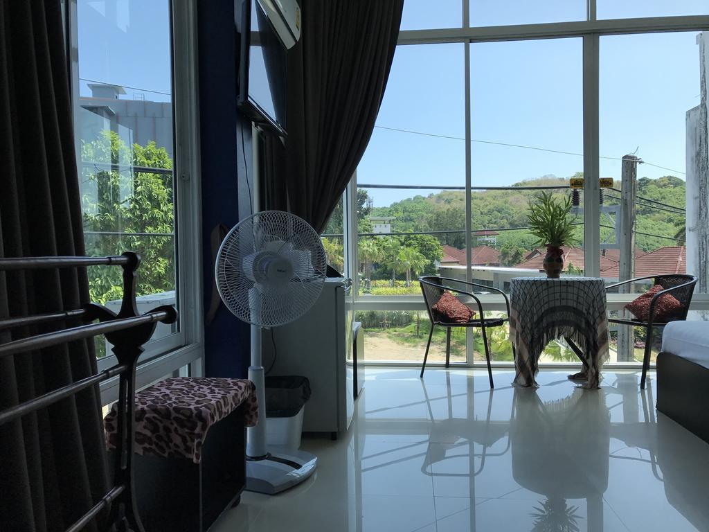 But Different Phuket Boutique Hotel Nai Harn エクステリア 写真