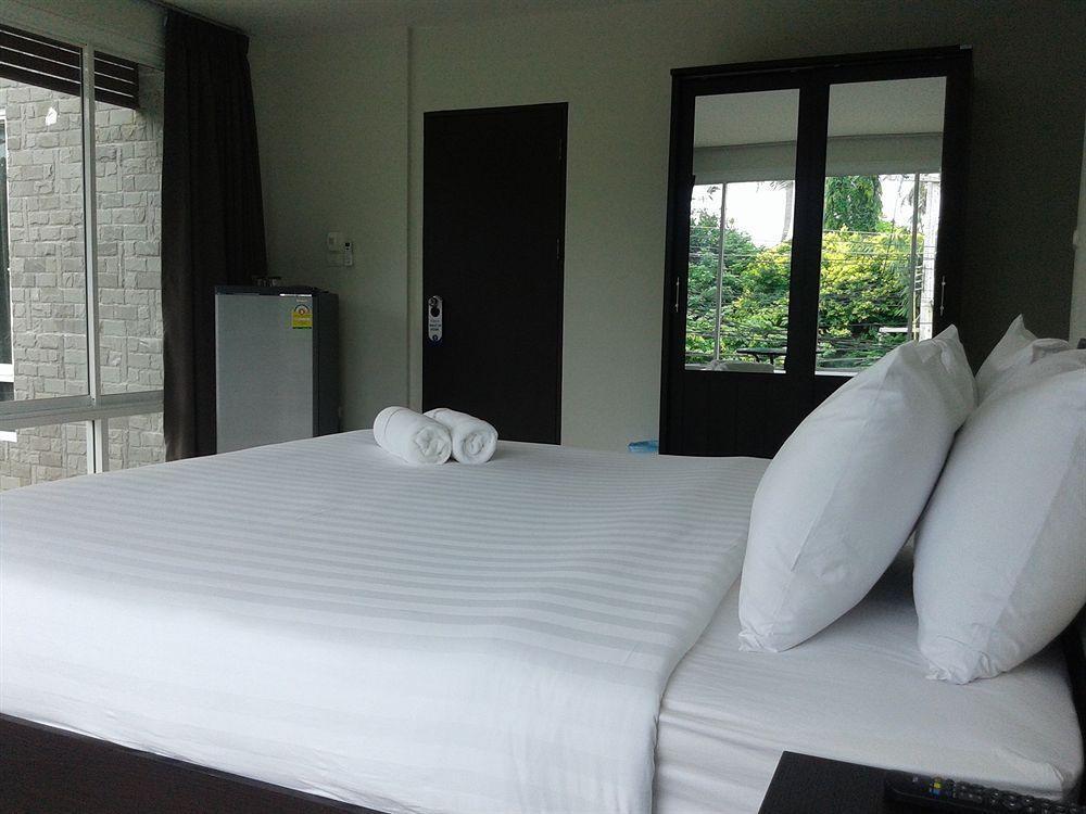 But Different Phuket Boutique Hotel Nai Harn エクステリア 写真