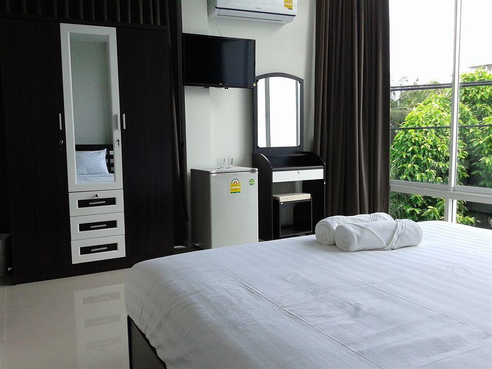 But Different Phuket Boutique Hotel Nai Harn エクステリア 写真