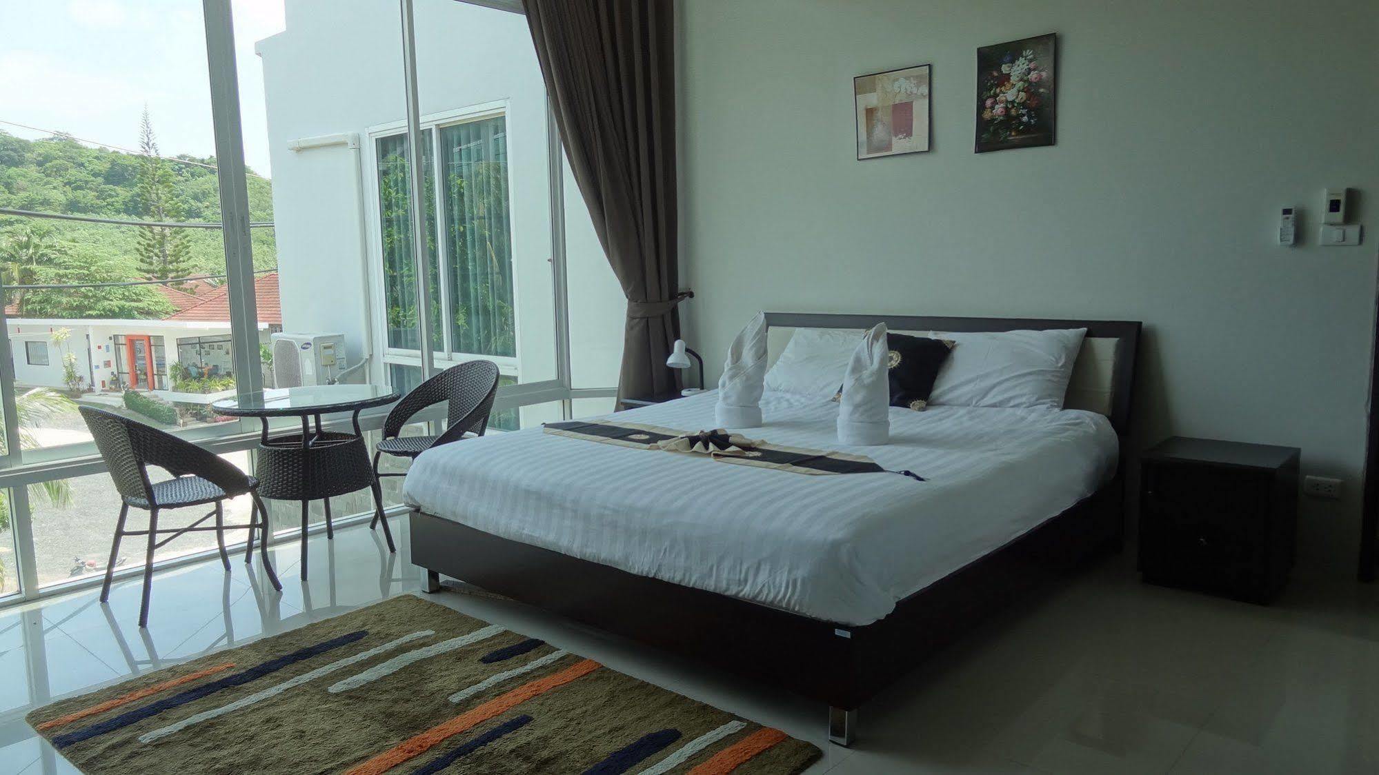 But Different Phuket Boutique Hotel Nai Harn エクステリア 写真